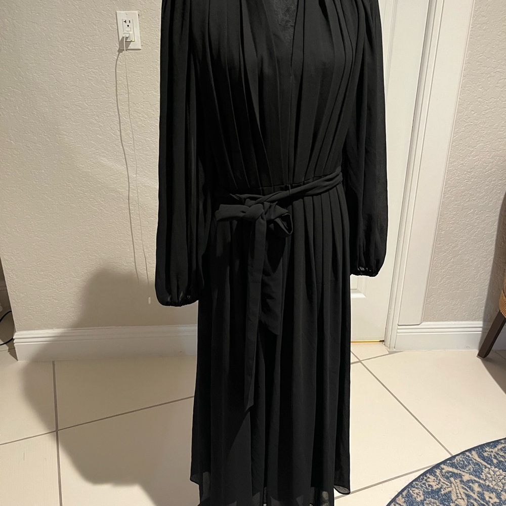 Alex Marie Black Long-Sleeve Pleated Tie-Waist Dress